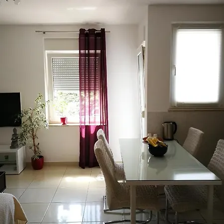 Apartament Kristy